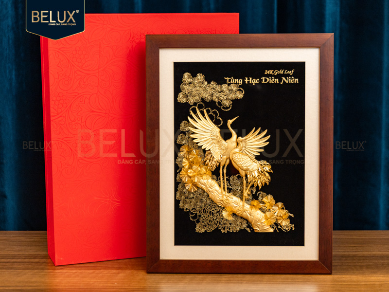 Tranh Tùng Hạc diên niên dát vàng 24k 32x25cm